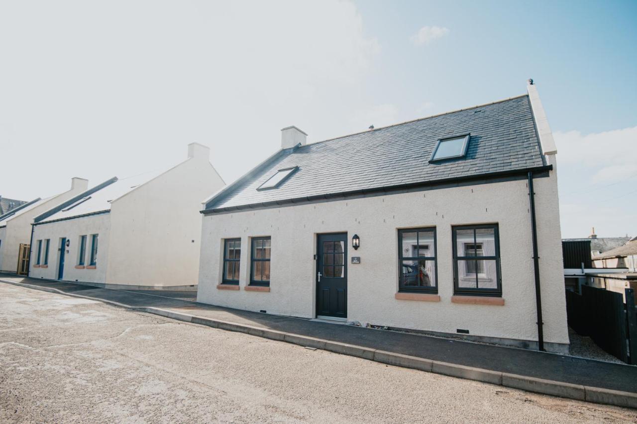 The Seafield Arms Hotel Cullen - Self Catering ภายนอก รูปภาพ